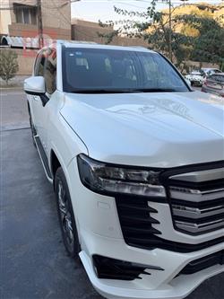 تۆیۆتا لاند کروزەر